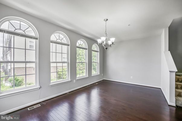 Chandelier, Empty room, Interior, Wood Texture Flooring