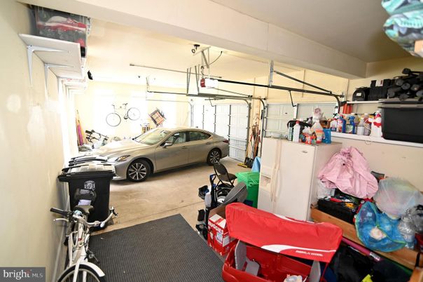 Garage, Interior