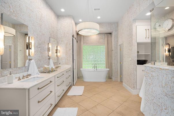 Bathroom, Dual Sink Vanities, Free Standing Baths, Interior, Pendant Lights, Recessed Lighting
