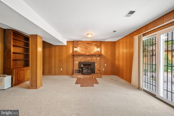 Empty room, Fireplace, Interior, Wooden Walls
