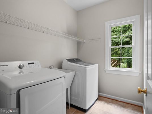 Interior, Washer