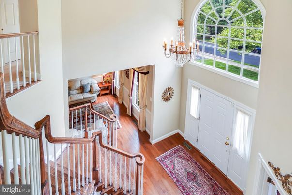 Chandelier, Interior, Wood Texture Flooring
