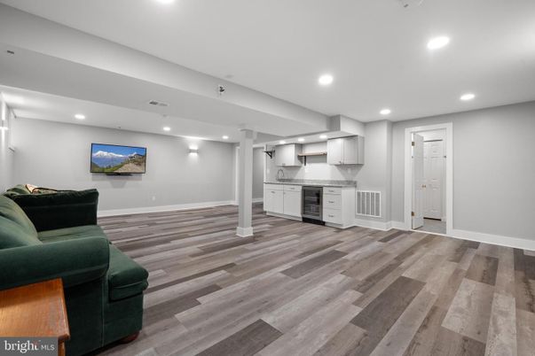 Interior, Kitchen, Living room, Recessed Lighting, Wood Texture Flooring