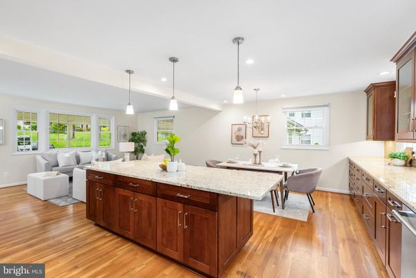 Dining room, Interior, Kitchen, Living room, Pendant Lights, Recessed Lighting, Wood Texture Flooring