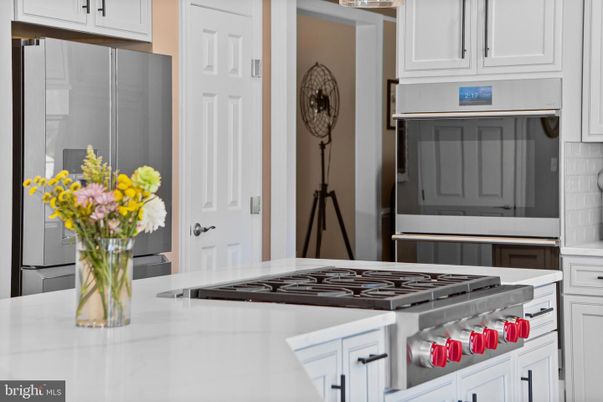 Interior, Kitchen, Stainless Steel Appliances
