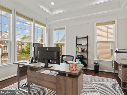 Home Office, Interior, Recessed Lighting, Wood Texture Flooring