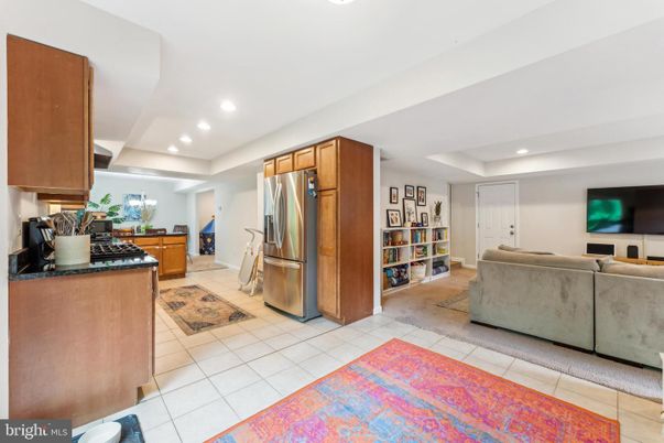 Interior, Kitchen, Living room, Recessed Lighting, Stainless Steel Appliances