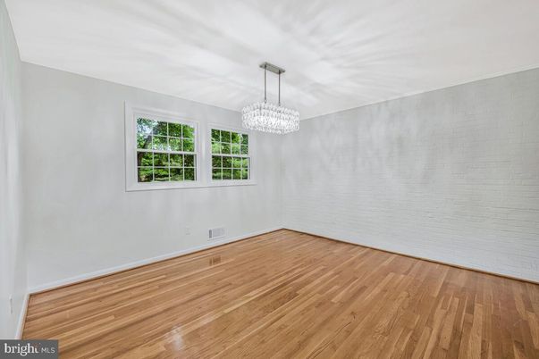 Chandelier, Empty room, Interior, Wood Texture Flooring