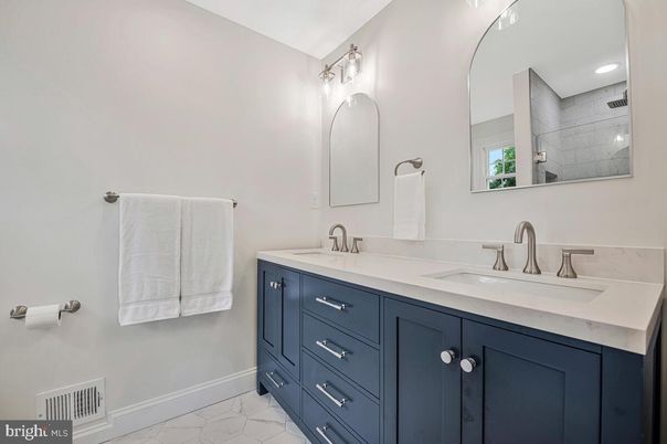 Bathroom, Dual Sink Vanities, Interior, Marble, Recessed Lighting