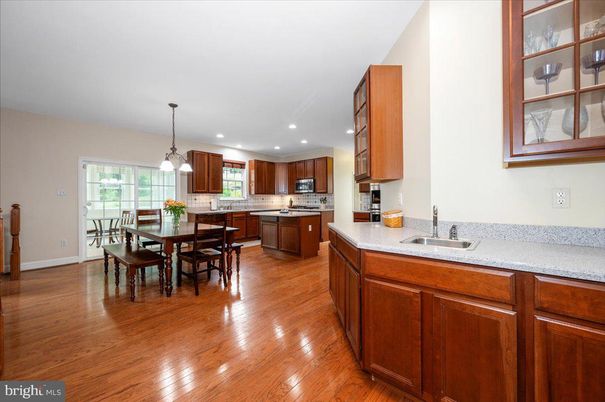 Dining room, Interior, Kitchen, Pendant Lights, Recessed Lighting, Wood Texture Flooring