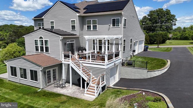 Exterior, Solar Panels
