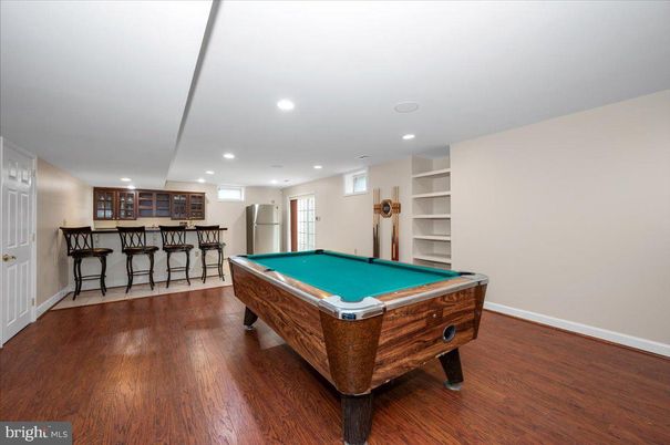 Billiard Table, Game Room, Interior, Recessed Lighting, Wood Texture Flooring