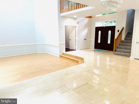 Chandelier, Interior, Wood Texture Flooring