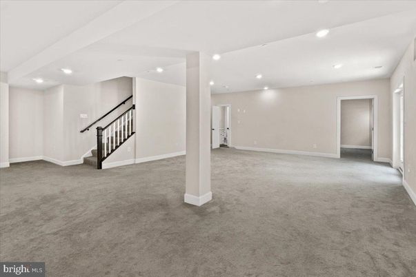 Empty room, Interior, Recessed Lighting