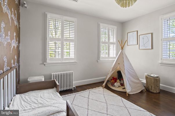 Bedroom, Fireplace, Interior, Wood Texture Flooring