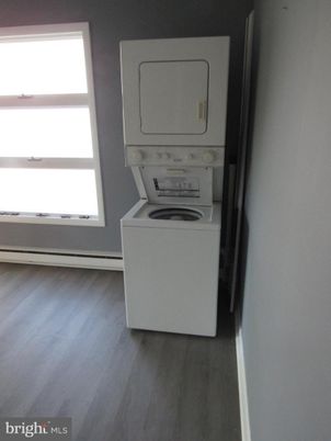 Interior, Utility Closets, Washer, Wood Texture Flooring