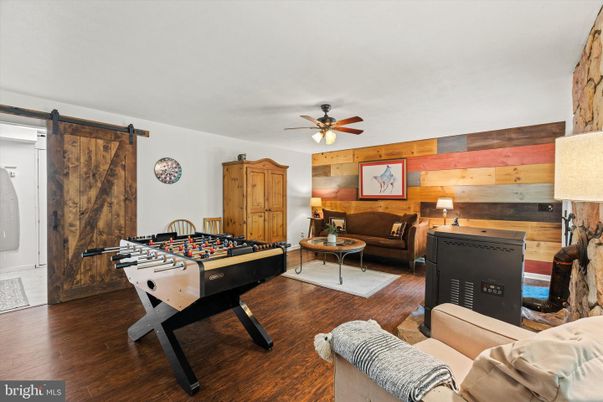 Game Room, Interior, Living room, Wood Texture Flooring, Wooden Walls