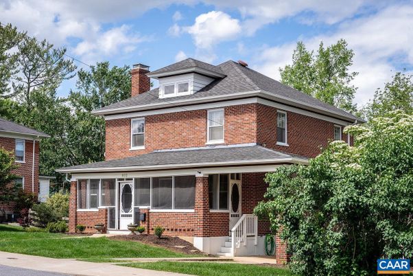 Exterior, Facade, Brick Facade, American Foursquare