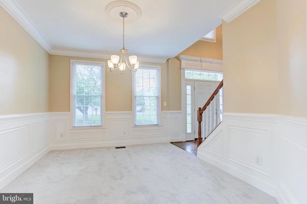Chandelier, Empty room, Interior