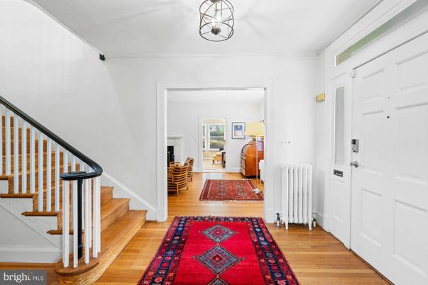 Interior, Pendant Lights, Wood Texture Flooring