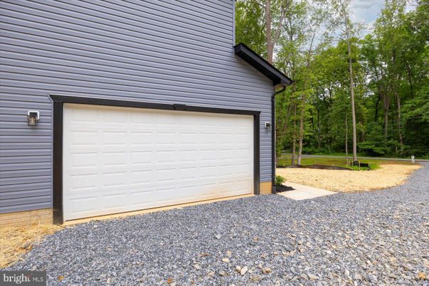 Detached Garage, Exterior
