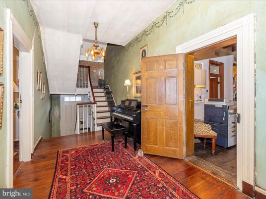 Chandelier, Interior, Piano, Wood Texture Flooring
