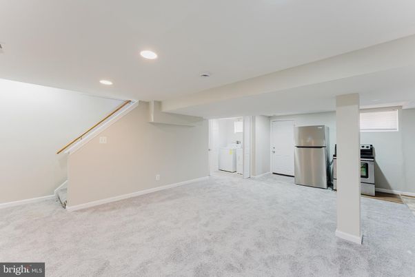 Empty room, Interior, Kitchen, Recessed Lighting