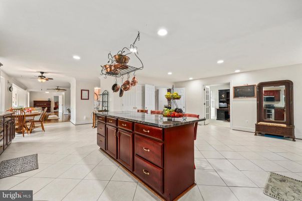 Dining room, Interior, Kitchen, Recessed Lighting