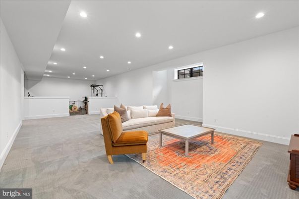 Fitness Equipment, Interior, Living room, Recessed Lighting