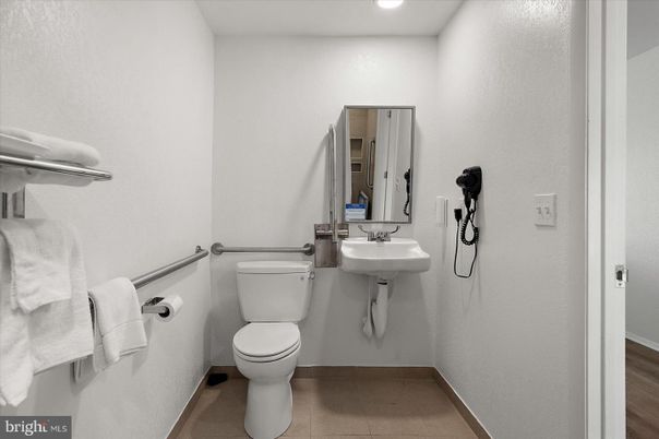 Bathroom, Interior, Recessed Lighting, Wood Texture Flooring