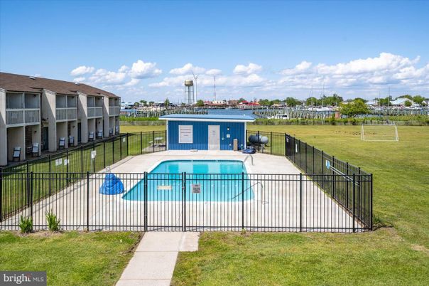 Backyard, Exterior, Pool, Water