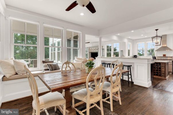 Dining room, Interior, Kitchen, Pendant Lights, Recessed Lighting, Wood Texture Flooring