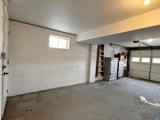 Garage, Interior, Stone Walls