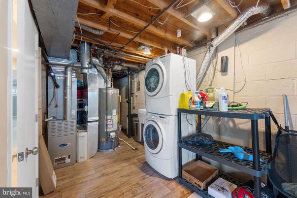 Interior, Utility Closets, Washer, Wooden Beams, Wooden Ceilings, Wood Texture Flooring