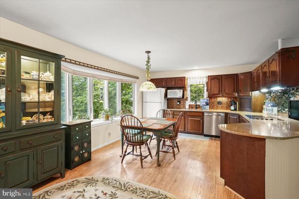 Dining room, Interior, Kitchen, Pendant Lights, Wood Texture Flooring