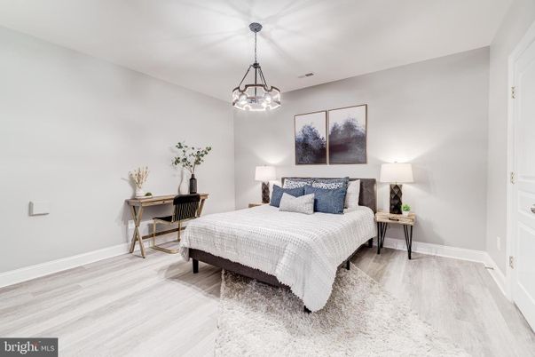 Bedroom, Interior, Pendant Lights, Wood Texture Flooring