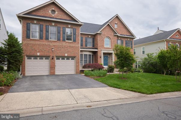 Attached, Exterior, Facade, Brick Facade, Brick Traditional