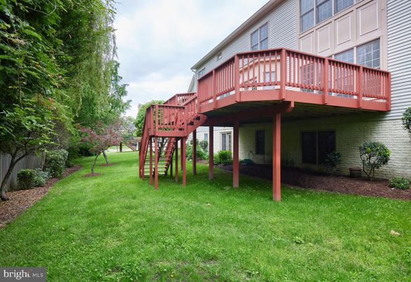Backyard, Exterior, Playground