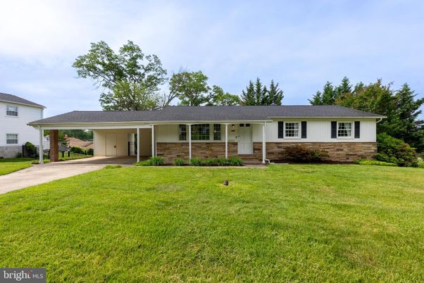 Attached, Backyard, Exterior, Facade, Ranch