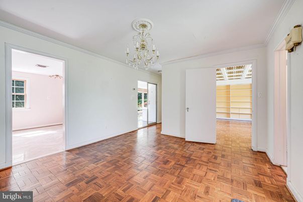 Chandelier, Empty room, Interior, Wood Texture Flooring