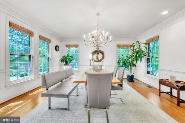 Chandelier, Dining room, Interior, Recessed Lighting, Wood Texture Flooring