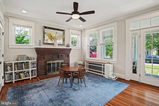 Dining room, Fireplace, Interior, Recessed Lighting, Wood Texture Flooring