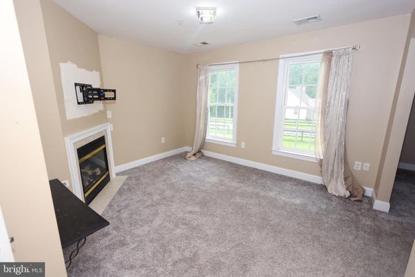 Empty room, Fireplace, Interior