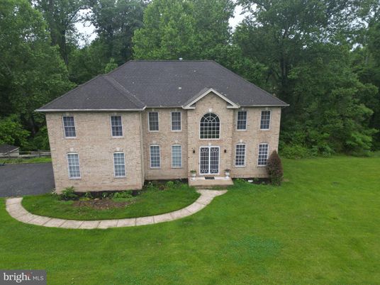 Backyard, Exterior, Facade, French Provincial