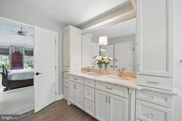 Bathroom, Bedroom, Dual Sink Vanities, Interior, Wood Texture Flooring
