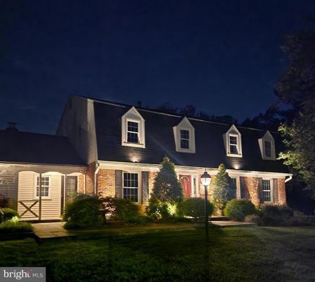 Exterior, Facade, Brick Facade, Cape Cod