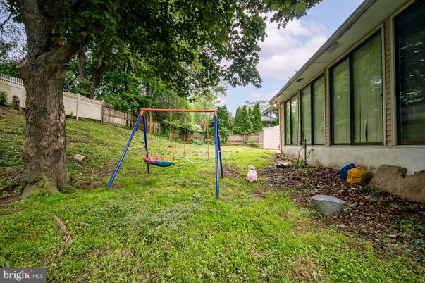 Backyard, Exterior, Playground