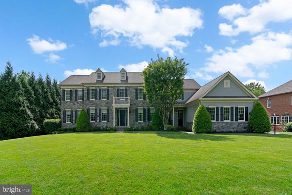Backyard, Exterior, Facade, Brick Facade, Georgian