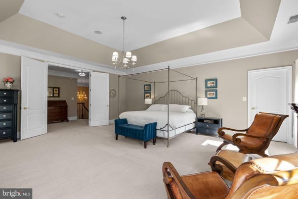 Bedroom, Chandelier, Interior, Pendant Lights