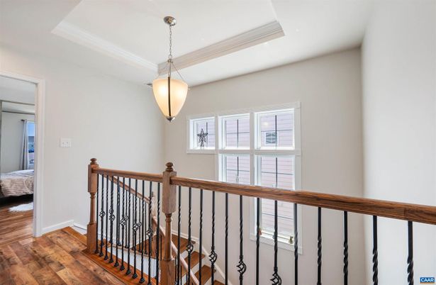 Interior, Pendant Lights, Wood Texture Flooring